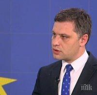 Александър Сиди: Джамбазки изпълни думата евродепутат със съдържание