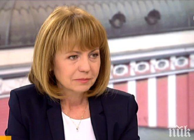 Фандъкова разби на пух и прах фалшивите новини за пейките на Графа