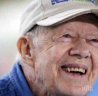 Бившият американски президент Джими Картър претърпя спешна операция