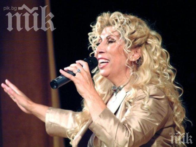 САМО В ПИК И РЕТРО: Силвия Кацарова с инвалидна пенсия