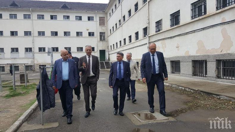 Министър Кирилов откри новия арест в Стара Загора 