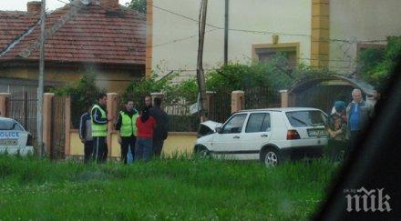 такава катастрофа жена подкара голф паркира селско кметство