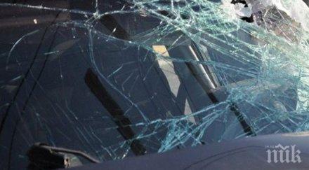 последните минути звън ламарини надлез надежда две коли удариха затапиха пътя