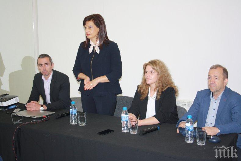 Д-р Даниела Дариткова в Сливен: Когато говорим за реформа в здравеопазването, трябва да търсим максимален консенсус