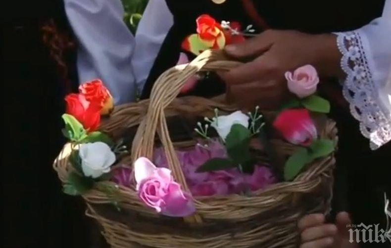 Карлово отбелязва традиционния Празник на розата