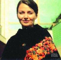 Поставят паметен знак на любимата пейка на Невена Коканова пред столичен храм