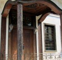 НАДДАВАТ НА ТЪРГ: В Пловдив вадят на тезгяха къщи на 