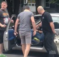 ДИВ ЕКШЪН: Побеснели мъже спукаха от бой шофьор в Пловдив (ВИДЕО)