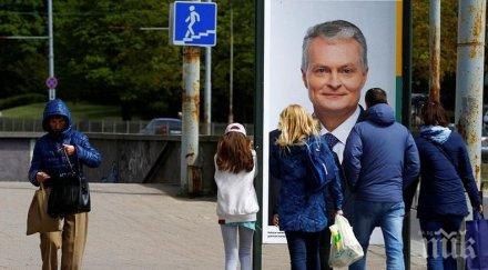 икономистът гитанас науседа новият президент литва