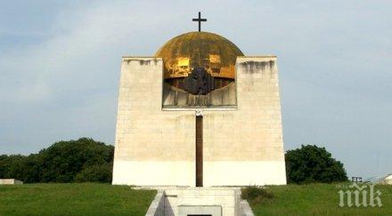 накрая започна ремонтът пантеона възрожденците русе