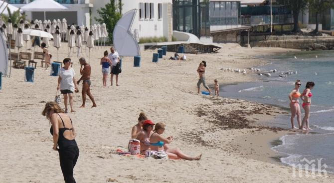 Заработиха медицинските пунктове на плажовете във Варна и съседните курорти