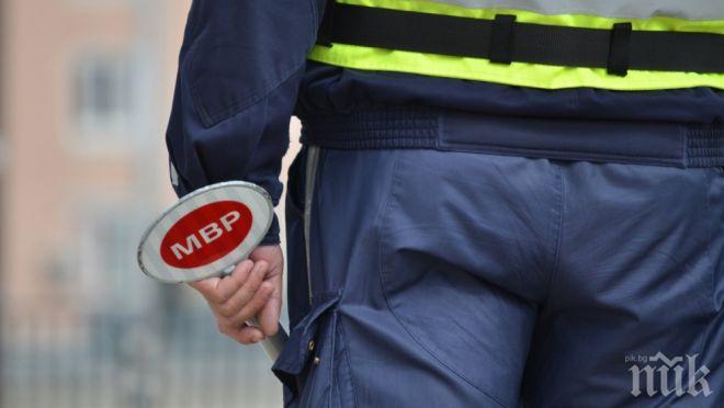 ПОРАЗЯВАЩАТА УСТА: Полицай изгърмя за обида на кмет във Фейсбук