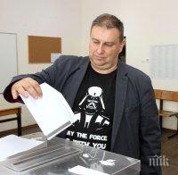 Обрат в списъка на ГЕРБ за евродепутати - Емил Радев сменя Лиляна Павлова