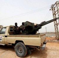 Терористи убиха военнослужещ и раниха още няколко сътрудници на полицията в Триполи