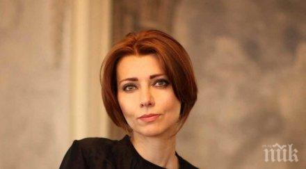 прокурори погнаха турската писателка елиф шафак