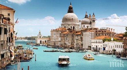 круизен лайнер сблъска кораб разходки венеция пострадали