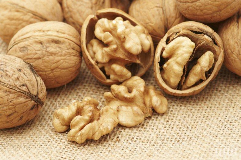 ПОЛЕЗНО: Яжте орехи за отслабване и срещу преждевременна смърт