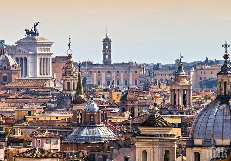 Нови правила в Рим: Без катерене по паметниците и влизане във фонтаните