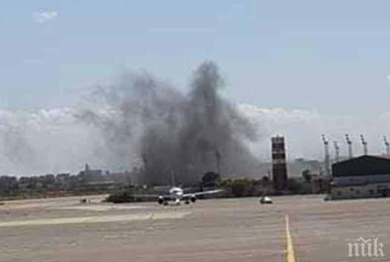 Летището в Триполи е било подложено на въздушен удар