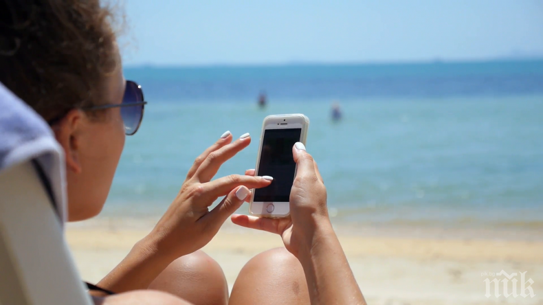 Как да предпазим телефона си на плажа