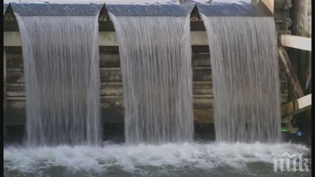 Евакуираха 45 000 души в Китай заради поройни валежи и наводнения