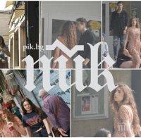 САМО В ПИК: Щерката на Румен Радев смая столичани в центъра на София (ПАПАРАШКИ СНИМКИ)