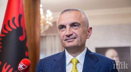 албанските социалисти внесоха искане отстраняване президента страната
