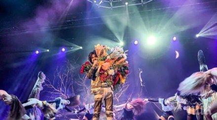 тира реквизит пристигнаха българия шоуто киркоров снимки