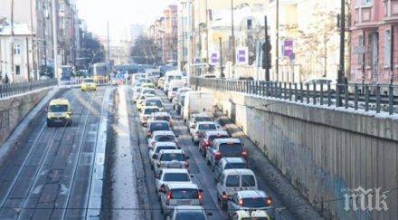 важно преместиха спирката тролеите тунела ндк