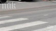 УЖАС: Кола помете дете на зебра във Варна