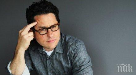 продуцентът джей джей ейбрамс сключи сделка 500 млн долара