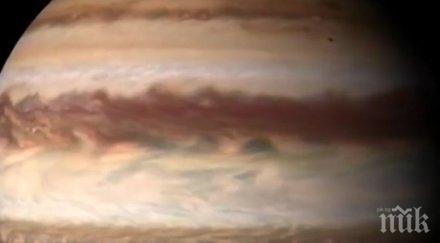 края лятото видим юпитер ярките луни