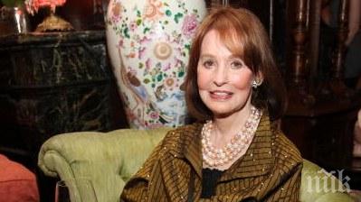 почина създателката дизайнерските дънки глория вандербилт