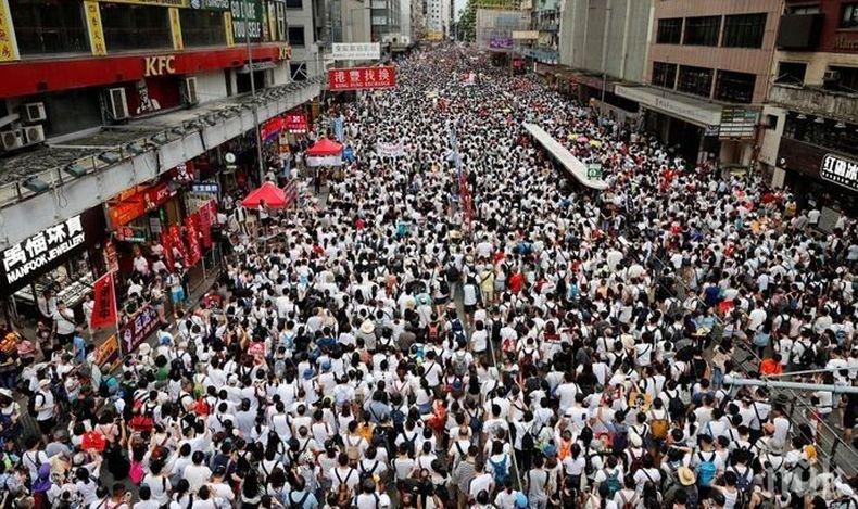 Властите в Хонконг ще изтеглят законопроекта за екстрадицията