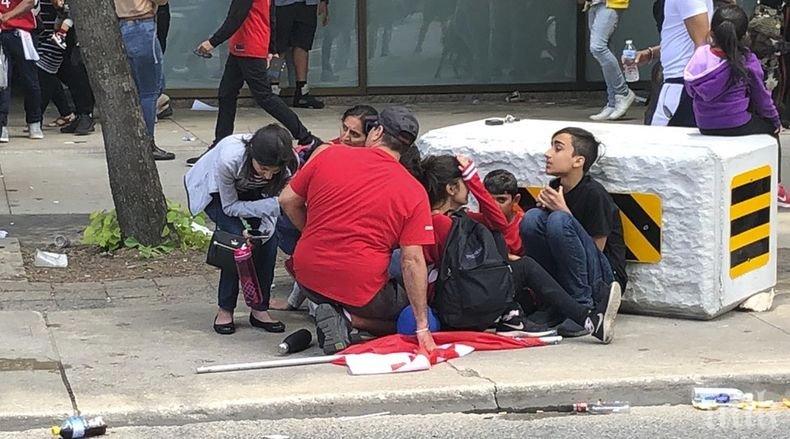 Четирима са пострадалите при стрелбата по време на парада за титлата на „Торонто Раптърс”