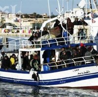 Гръцката брегова охрана е спасила 142 имигранти край бреговете на остров Крит