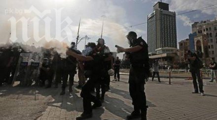 полицията истанбул традиционно затвори парк гези протести