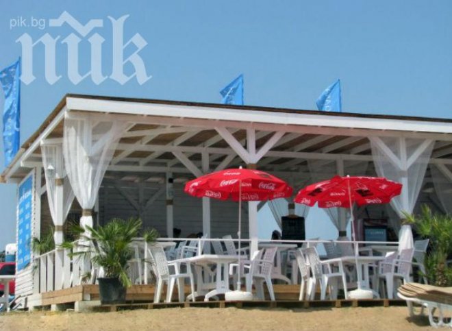 Традиционно за лятото, безработицата леко намалява