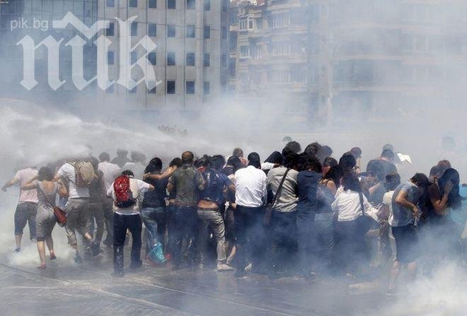 Синдикатът на турските журналисти осъди действията на полицията в Истанбул