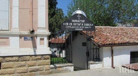 ремонтират манастира свети апостоли петър павел свищов