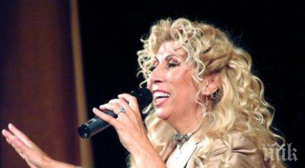 ХВАНА МУ ЦАКАТА: Силвия Кацарова пазарува евтинджос от Одрин