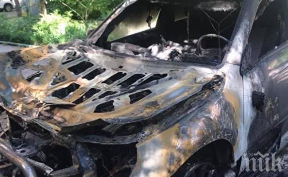 Запалиха джипа на полицай от Сандански