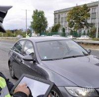 Шишко отърва 50 лева глоба за шофиране без колан