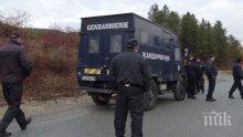 Жандармерията нахлу в Розино след масовия въргал, тараши цигански къщи за оръжие