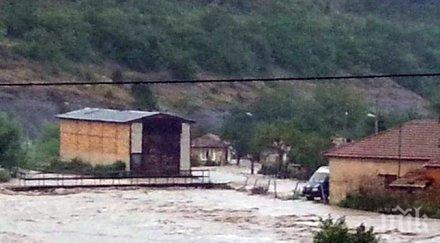 потоп котел евакуирани