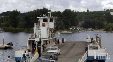 фериботът свищов аварира пренасочват камионите