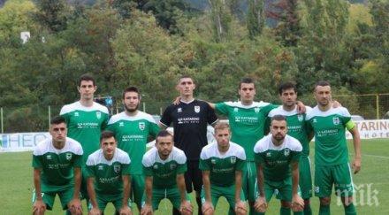 футболист 2013 пристана коко динев вижте бивш национал подсили пирин