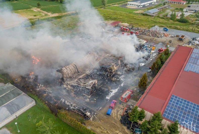 Голям пожар бушува в завод за преработка на химикали в Хърватия