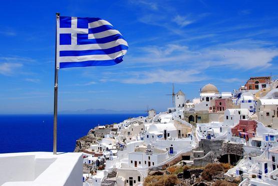 Предупреждения към туристите заради жегата в Гърция