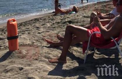 ДРАМА: Влюбен Ромео заряза гаджето си на шамандурата на плажа в Бургас